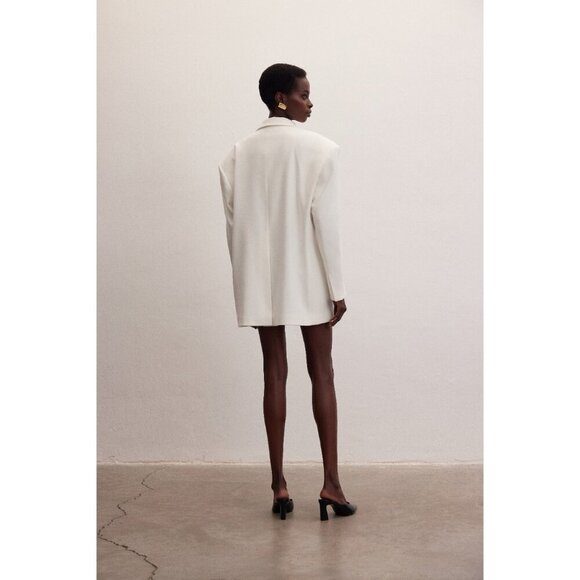 Grace Jones Structured Oversized Blazer in White - Picture 3 of 8
